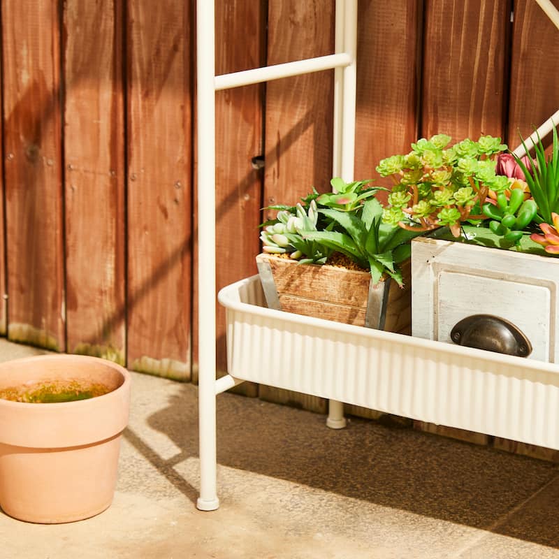 Glitzhome 68"H 3-tier Metal Plant Stands Planters Garden Flower Pot Storage Shelf Bakers Rack