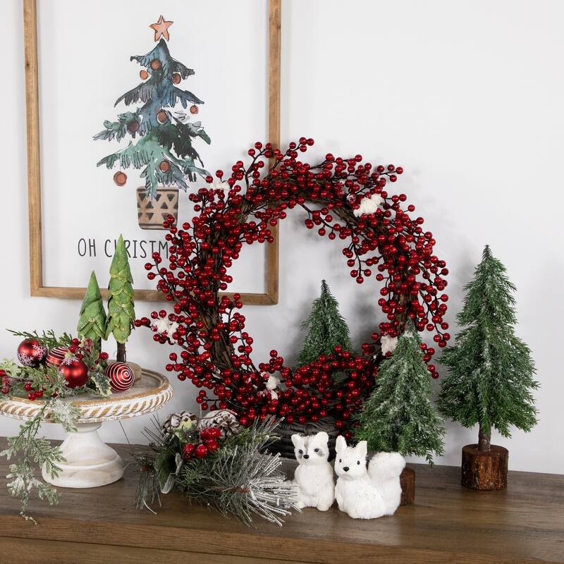 Red Berry with Frosted Accents Artificial Christmas Wreath - Unlit 18"