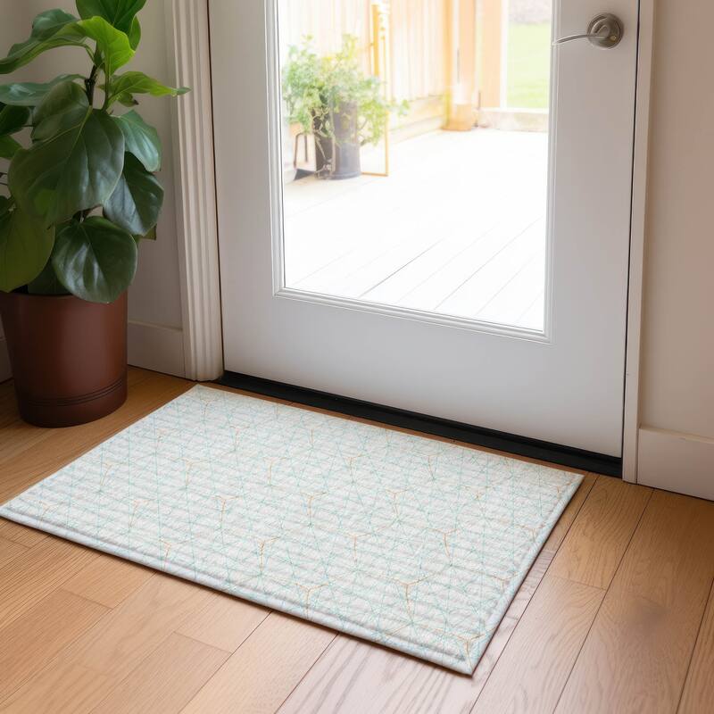 Machine Washable Indoor/ Outdoor Mosaic Geo Chantille Rug - White - 1'8" x 2'6"