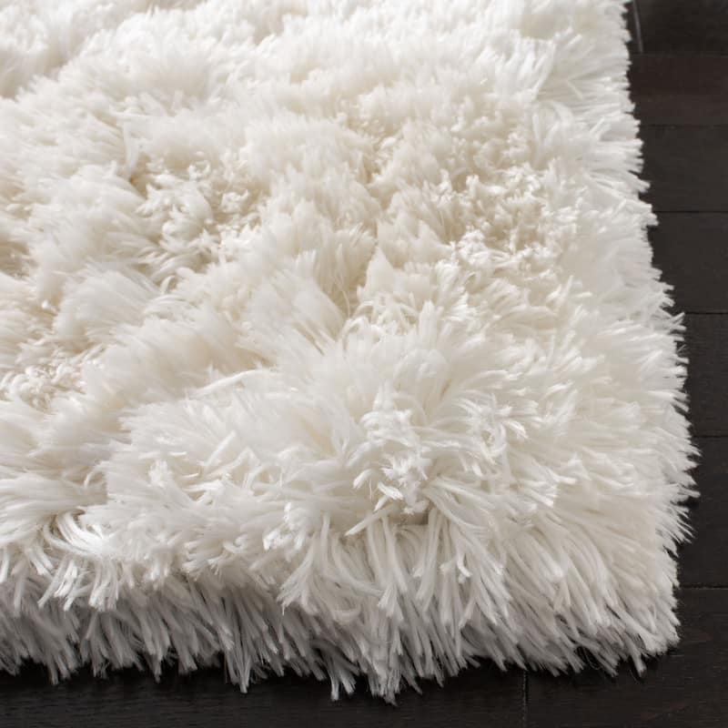 SAFAVIEH Handmade Arctic Shag Guenevere 3-inch Extra Thick Rug - 2'3" x 8' Runner - Ivory