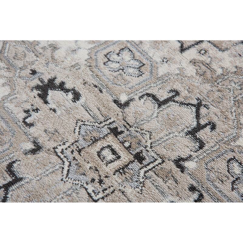 Alora Decor Easton Collection Medallion Rug