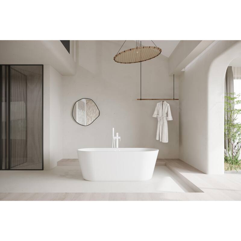 Odell Soaking Bathtub in Glossy White