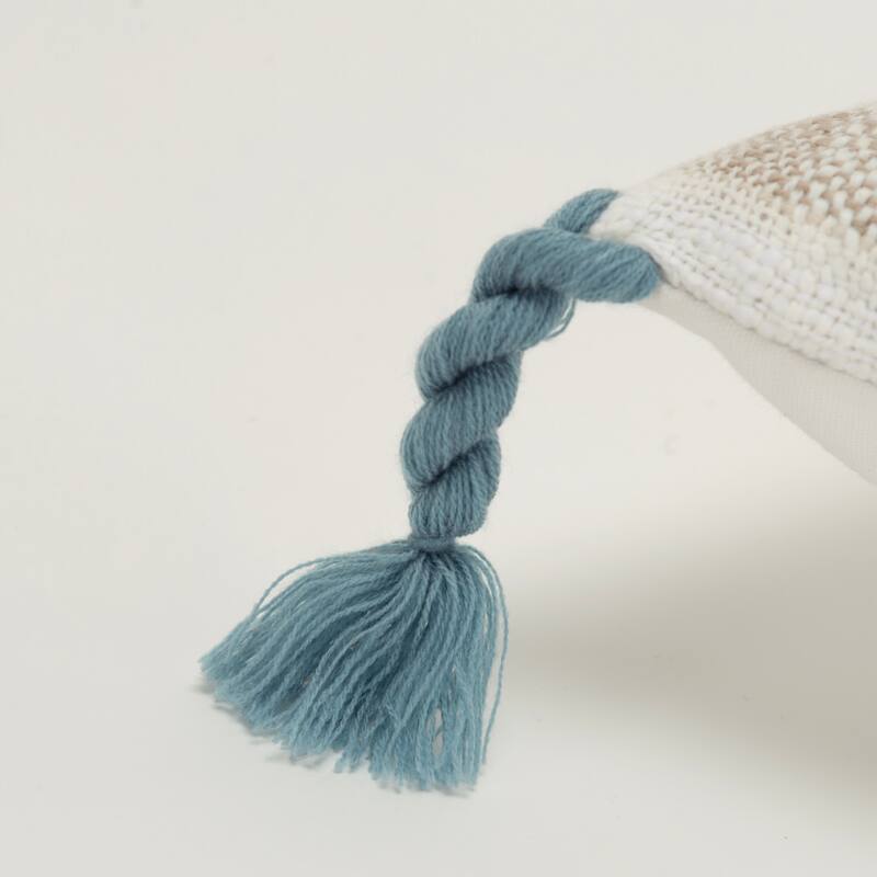 Rizzy Home Transitional Natural Down Filled Pillow - 18" x 18"