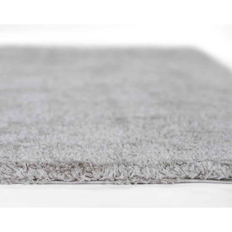 Novogratz by Momeni Nola Shag Magnolia Solid Color Shag Rug