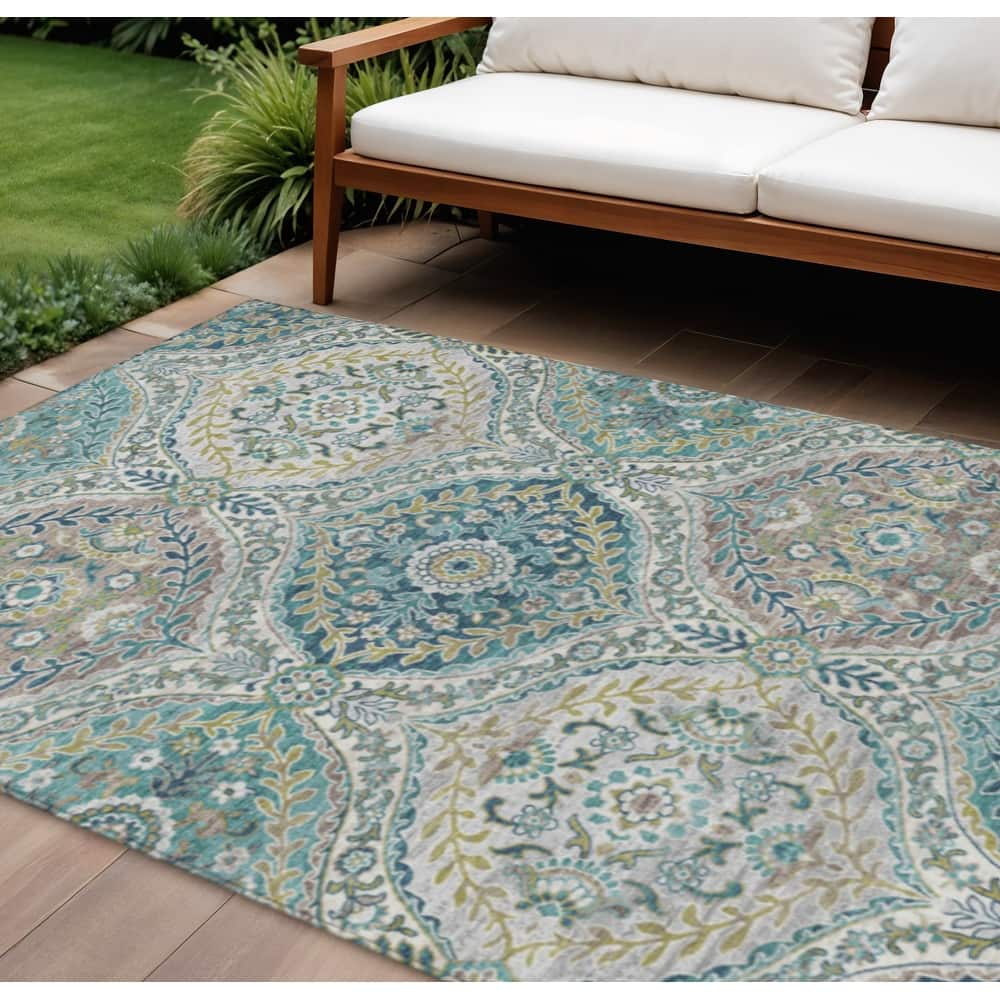 HomeRoots Floral Traditional Rectangle Outdoor Rug