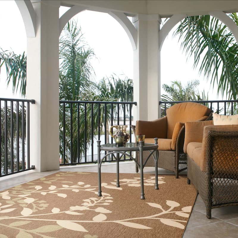 SAFAVIEH Courtyard Luann Botanical Indoor/ Outdoor Waterproof Patio Backyard Rug