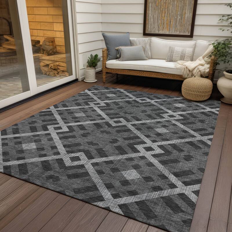 Machine Washable Indoor/ Outdoor Chantille Modern Trellis Rug