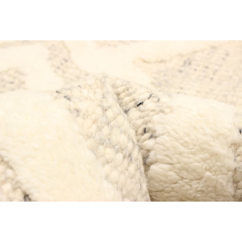 ECARPETGALLERY Hand-knotted Tangier Cream Wool Rug - 5'0 x 7'11