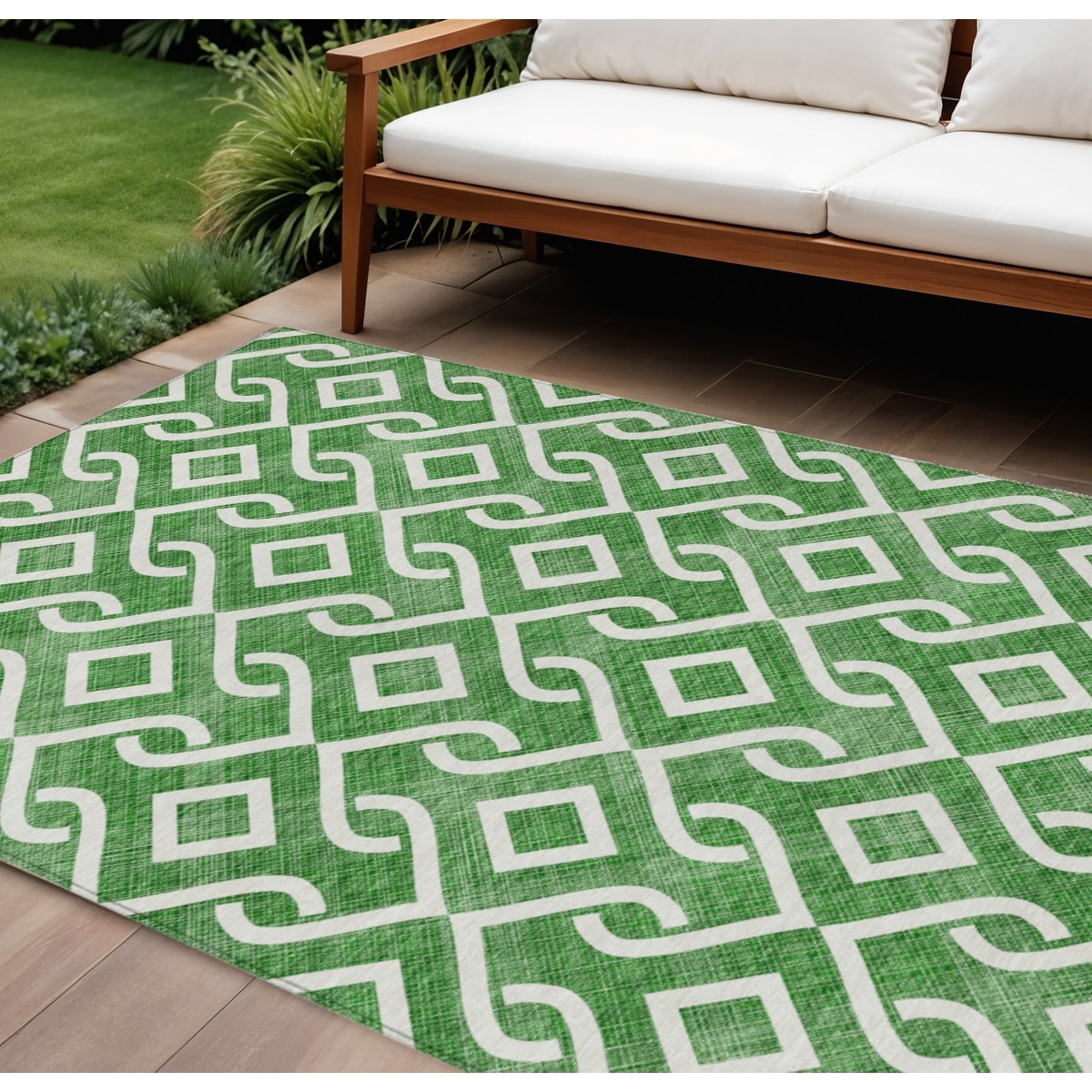 HomeRoots Geometric Transitional Rectangle Outdoor Rug