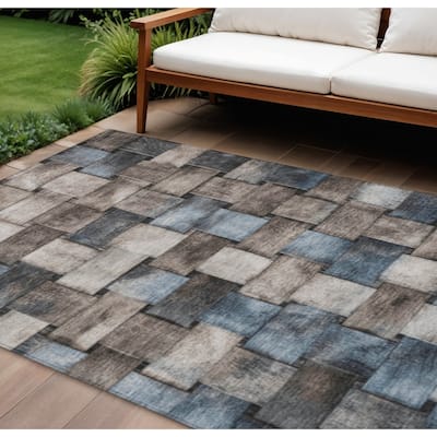 HomeRoots Striped Transitional Rectangle Outdoor Rug