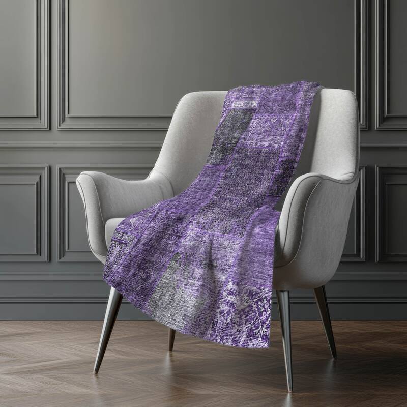 Premium Machine Washable Traditional Patchwork Sherpa Throw Blanket