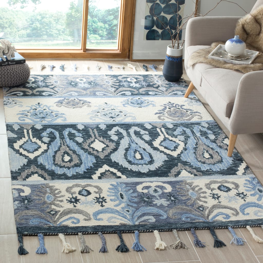 SAFAVIEH Handmade Suzani Mihaela Boho Tribal Wool Rug