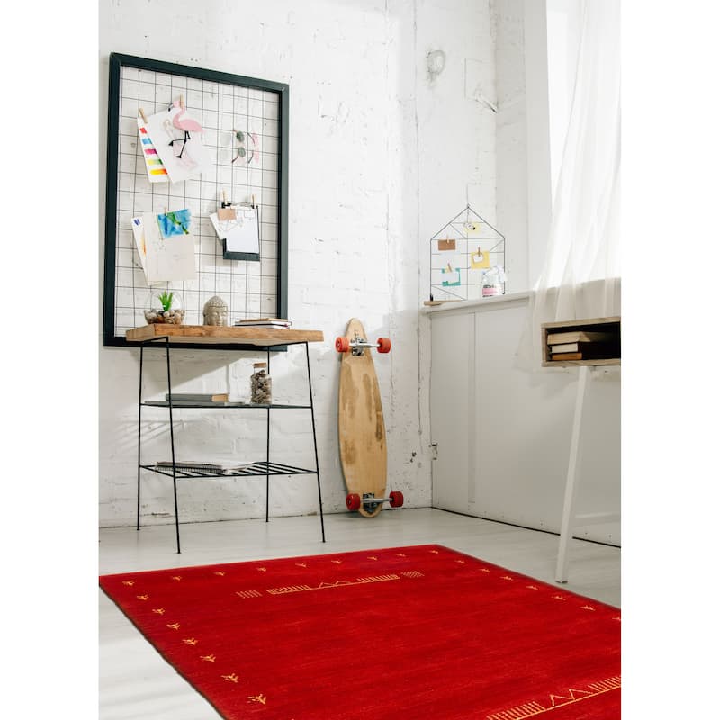 Kashkuli Gabbeh Red Rug 3'10" x 5'9" - 3'10 x 5'9