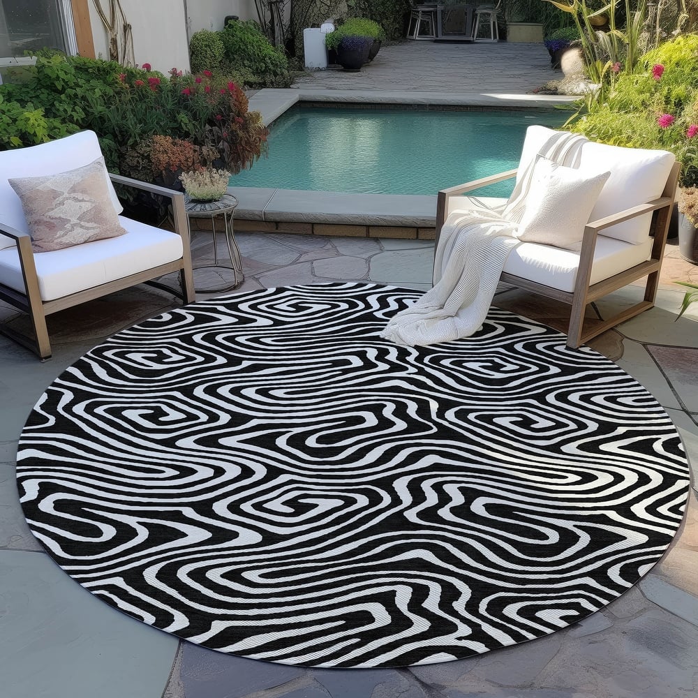 Machine Washable Indoor/ Outdoor Abstract Modern Chantille Rug