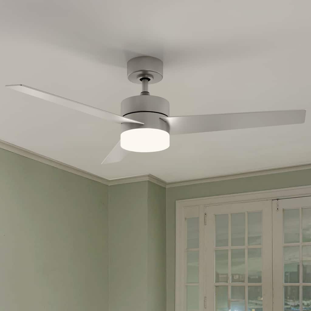 Modern Ceiling Fan with Adjustable LED Light and Remote Control, with 3 Blades - 52"