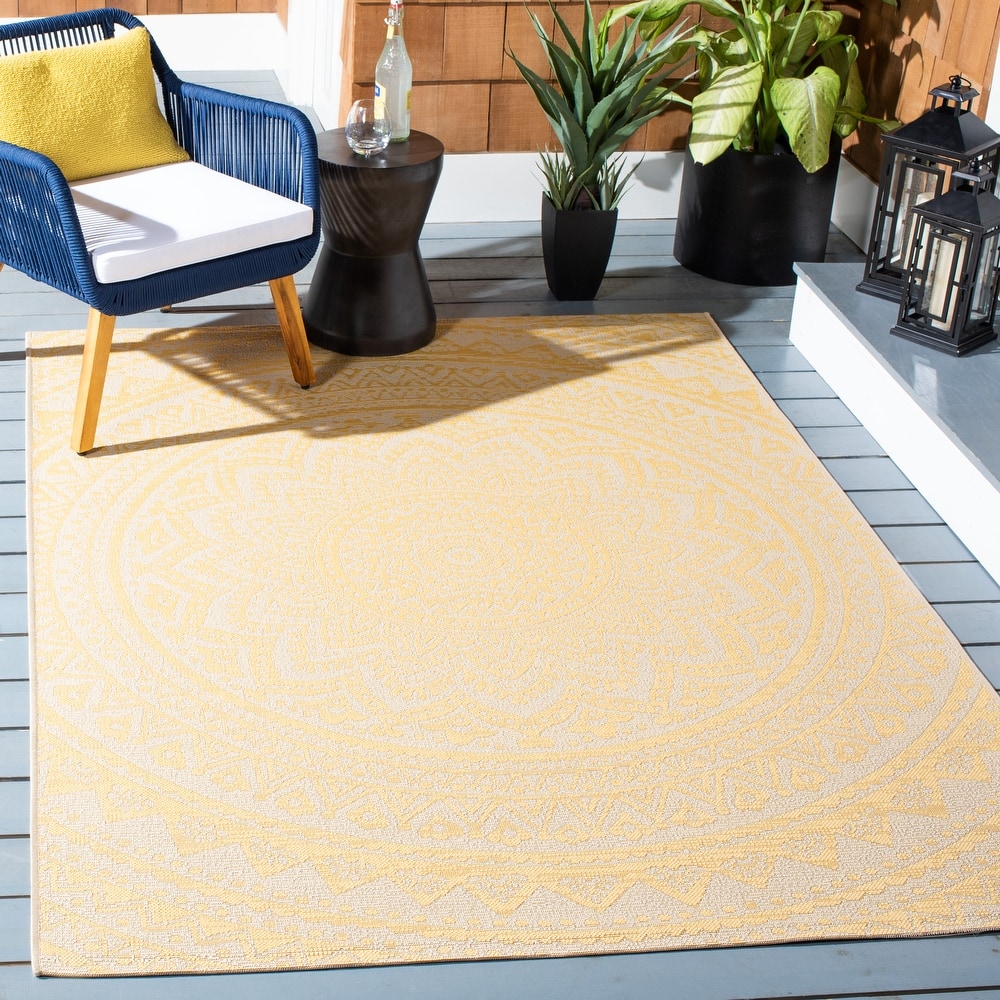 SAFAVIEH Courtyard Jantsje Indoor/ Outdoor Waterproof Patio Backyard Rug