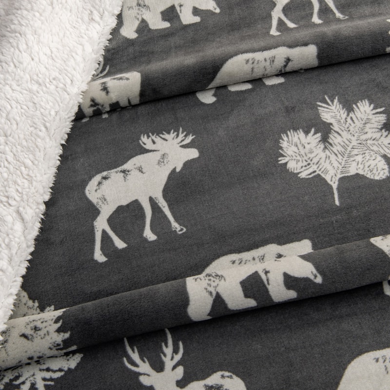 Luxurious Rustic Lodge Velvet Plush Throw