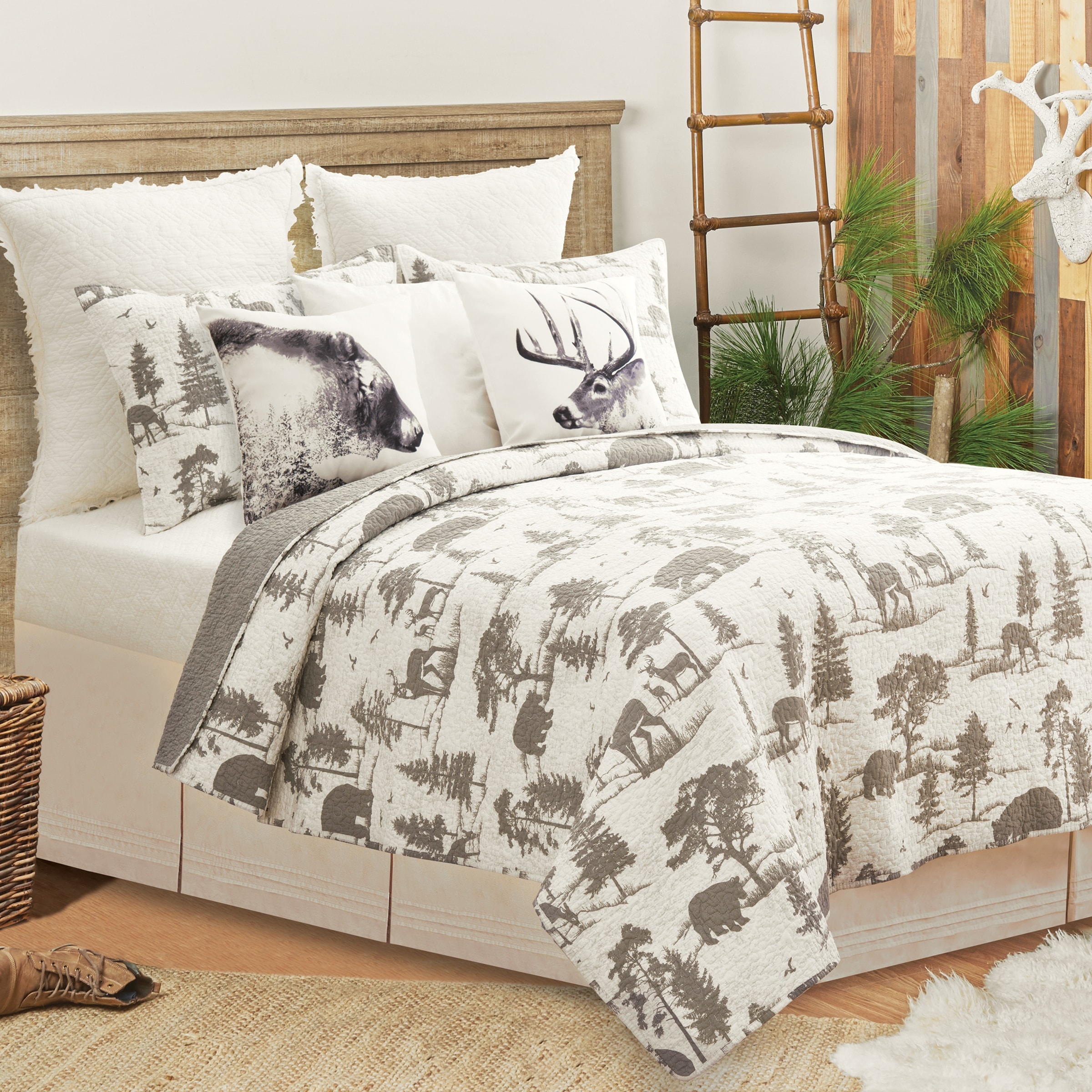 Hillside Royal Cotton Light Weight Year-Round Reversible Lodge Quilt Set