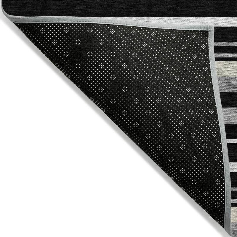 Machine Washable Indoor/ Outdoor Chantille Contemporary Stripes Rug