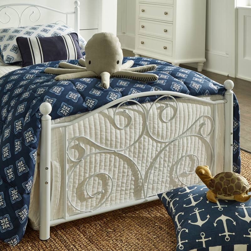 Adrian Metal Platform Bed by iNSPIRE Q Classic