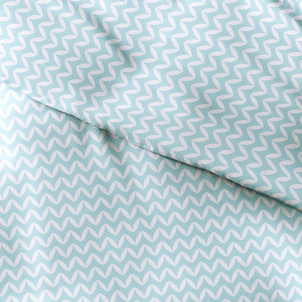 Becky Cameron 3 Piece Puffed Chevron Duvet Cover Set