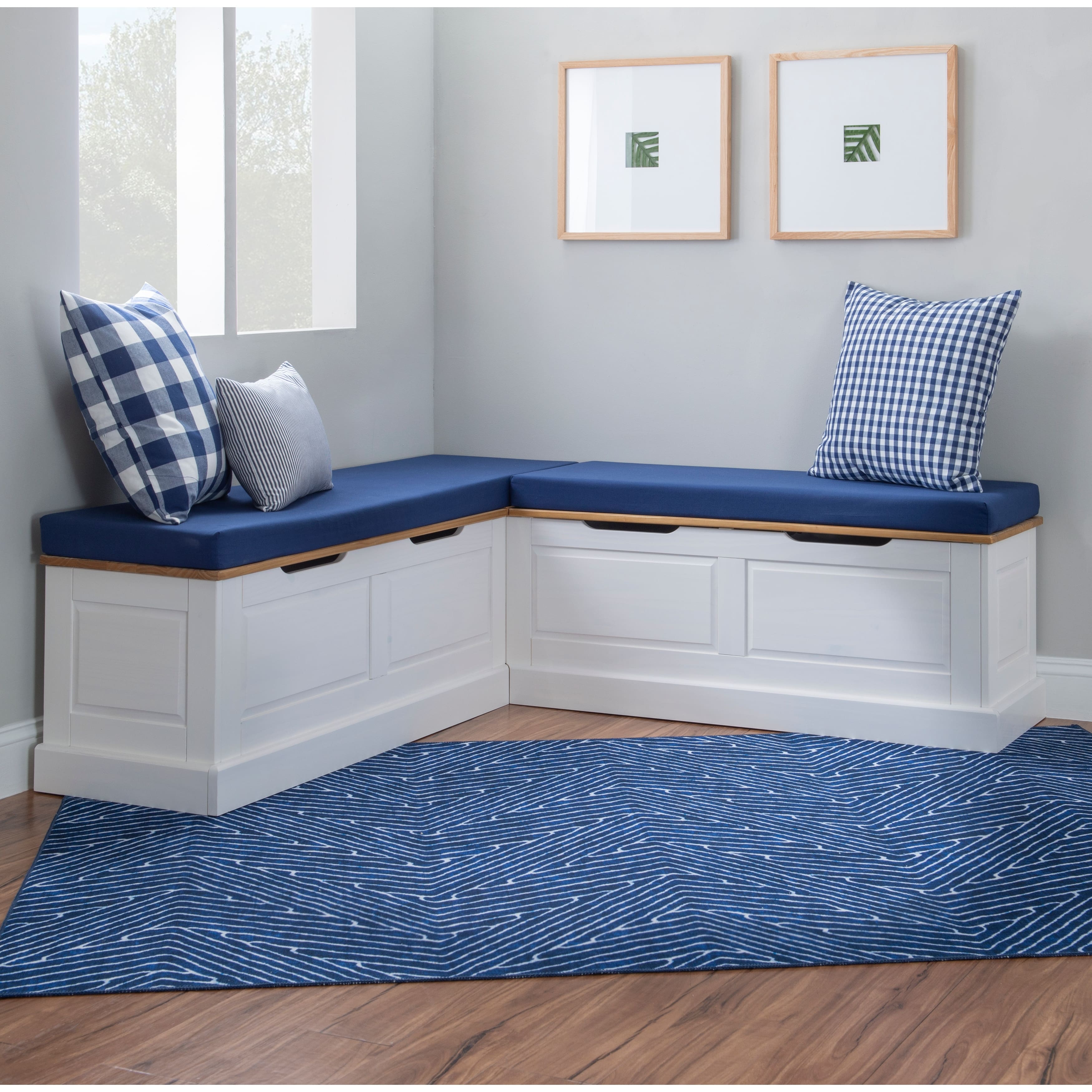 Option White Natural w Navy Cushions