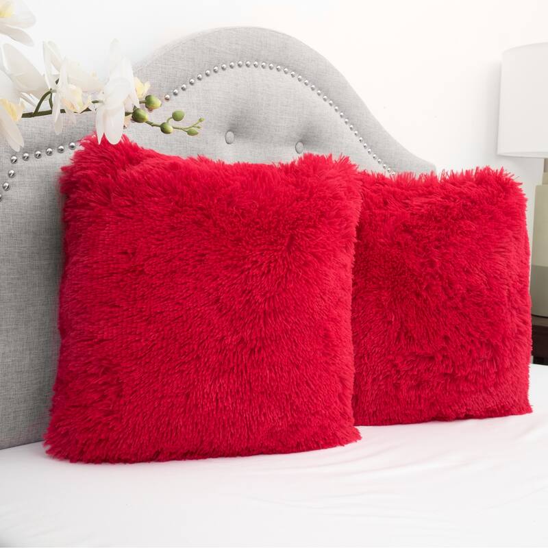 Faux Fur Decorative 18-inch Throw Pillows (Set of 2) - Red
