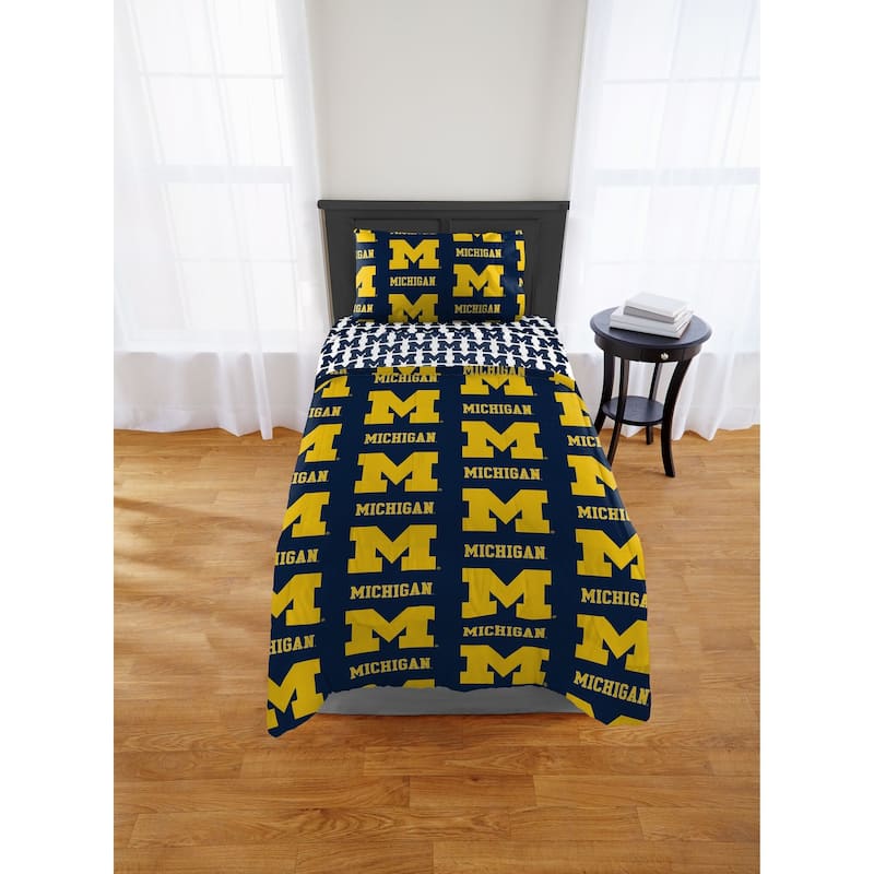 NCAA Michigan Wolverines 4 Piece Twin XL Bed in a Bag Set On Sale