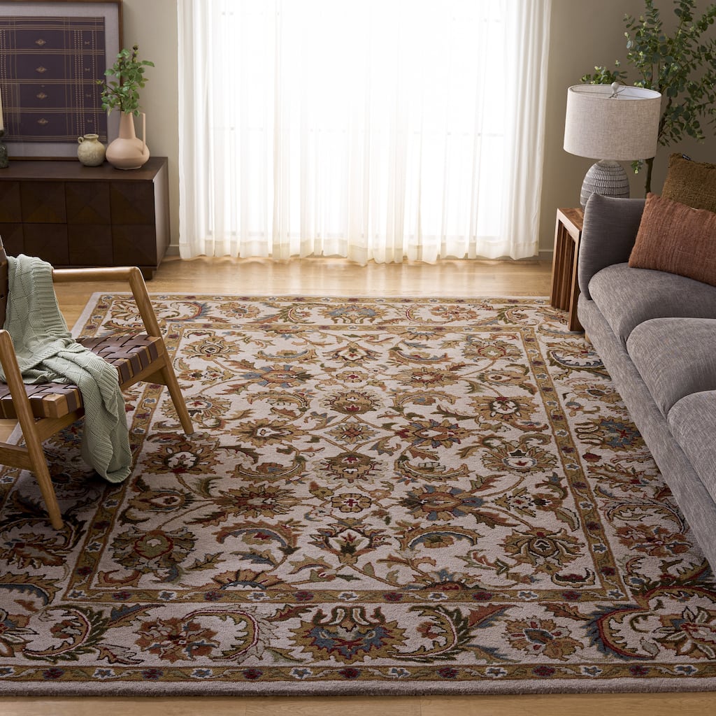 SAFAVIEH, Handmade Classic Sigrunn Traditional Oriental Wool Rug