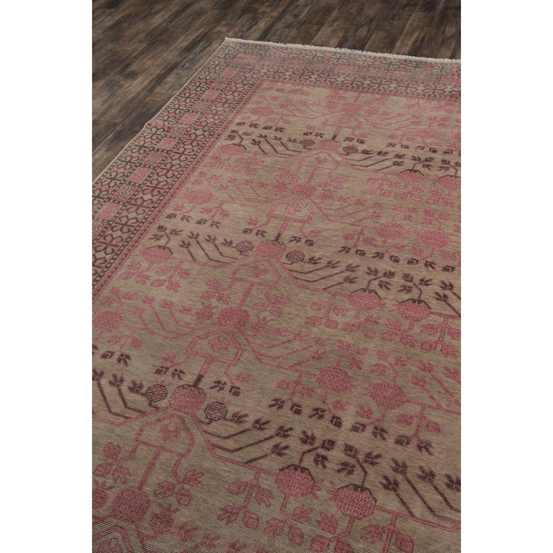 Momeni Banaras Hand Knotted Traditional Wool Area Rug