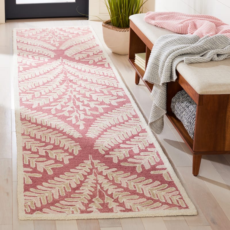 SAFAVIEH Handmade Capri Ilianka Wool Rug - 2'3" x 9' Runner - Pink/Ivory - Runner