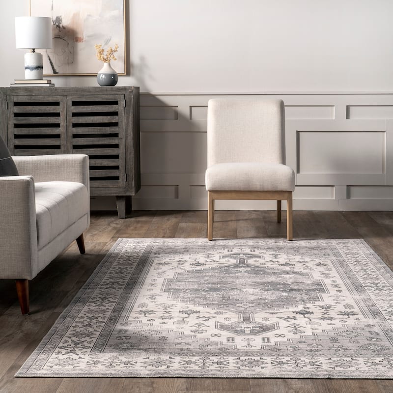 Nuloom Astra SplashGuard Traditional Machine Washable Area Rug