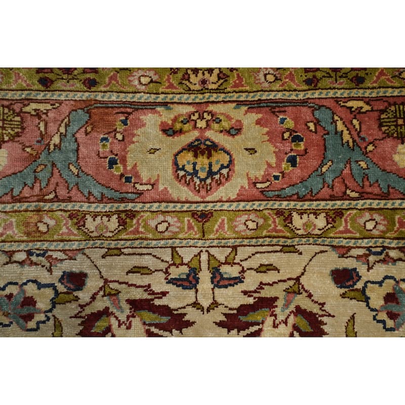 Hand Knotted Traditional Silk Beige Floral Area Rug - 5' 1'' X 3' 1''