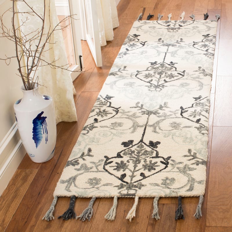 SAFAVIEH Handmade Suzani Uliya Boho Tribal Wool Rug - 2'3" x 8' Runner - Ivory/Grey