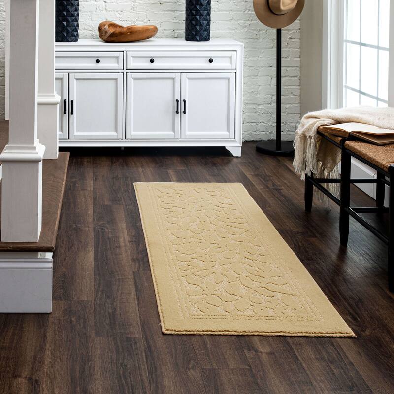Mohawk Home Wellington Botanical Machine Washable Area Rug
