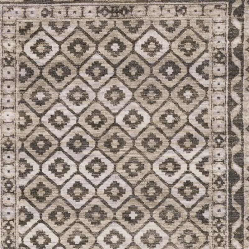 HomeRootsDiamond Traditional Rectangle Area Rug