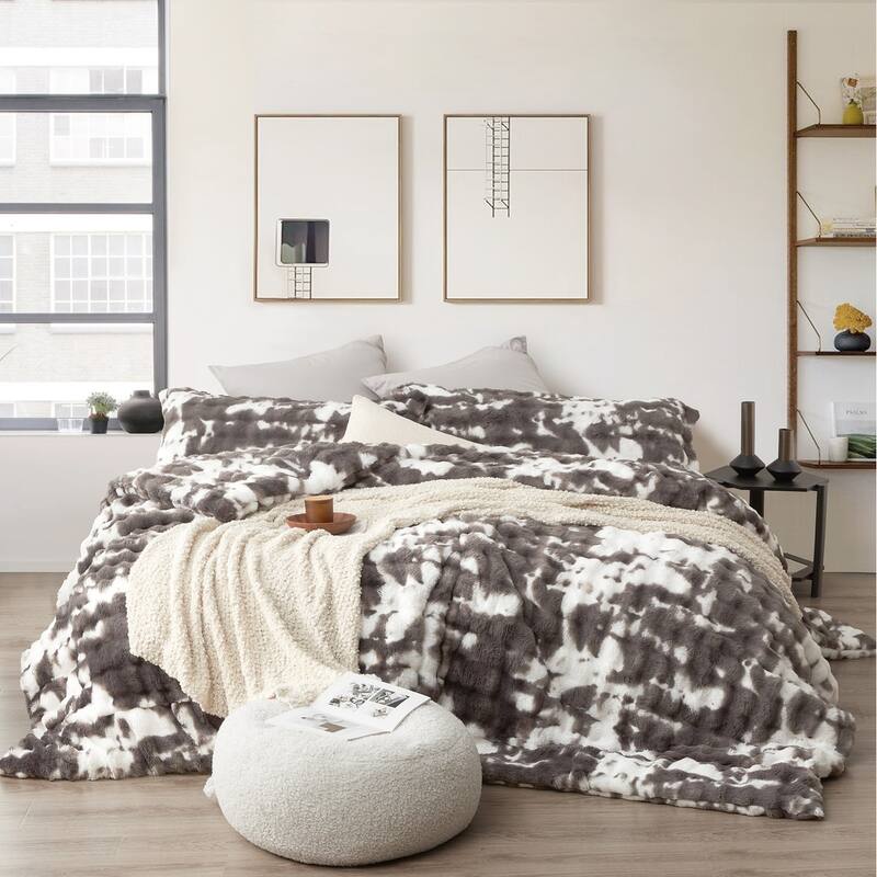 Chunky Bunny Spotty - Coma Inducer® Oversized Comforter Set - Faded Black & White - Alaskan King