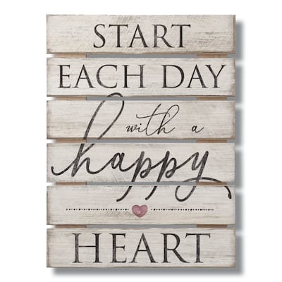 Wide Gap Pallet Sign 12" x 16" - Happy Heart