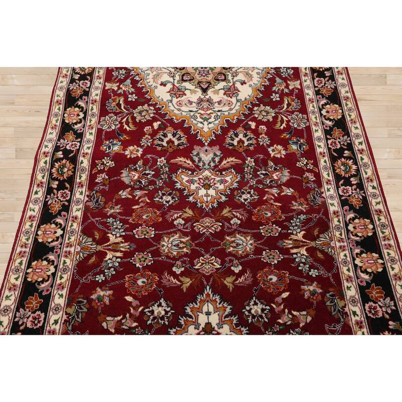 2'9''x9'6'' Runner Hand Knotted Wool Burgundy Traditional 300 KPSI Rug - 2' 9'' x 9' 6''