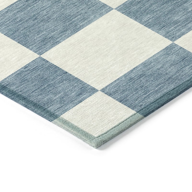 Machine Washable Indoor/ Outdoor Modern Checker Chantille Rug