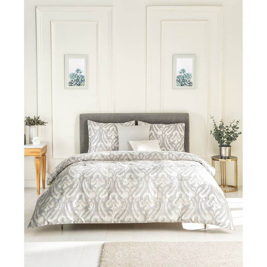 Rose Tree Home Sabra 5 Piece Comforter Set