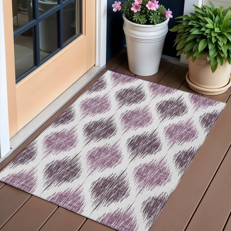 HomeRoots Ikat Transitional Rectangle Outdoor Rug - 3' x 5'