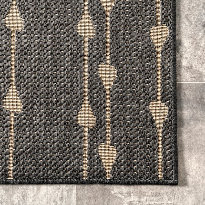 Nuloom Kiernan Vertical Teardrop Stripe Indoor/Outdoor Area Rug