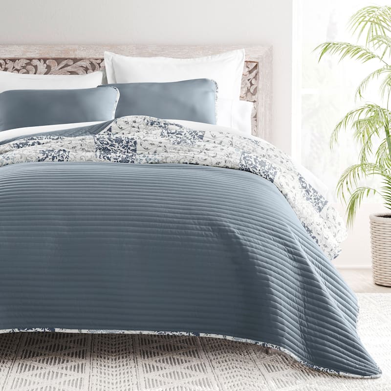 Becky Cameron All Season 3 Piece Scrolled Patchwork Reversible Quilt Set with Shams