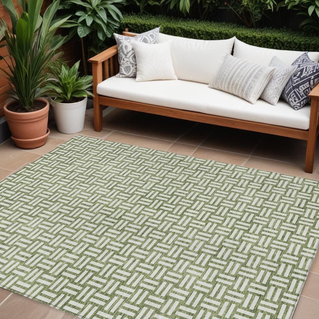 HomeRoots Geometric Transitional Rectangle Outdoor Rug