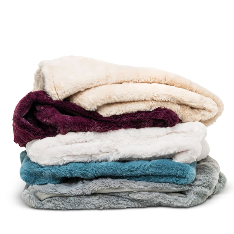 Super Comfy North Branch Series Fur Throw