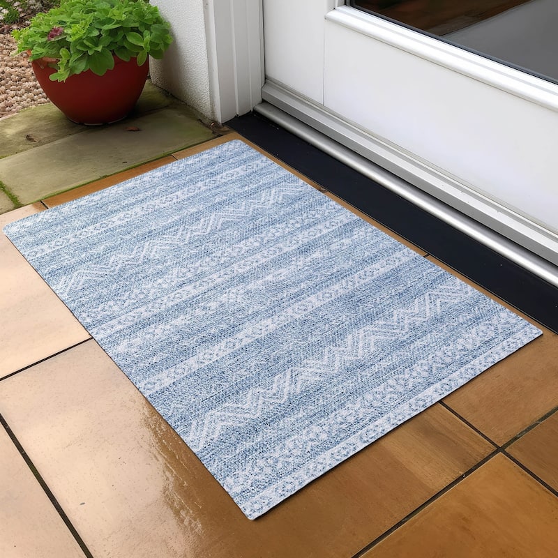 Machine Washable Indoor/ Outdoor Chantille Boho Stripes Rug - Blue - 1'8" x 2'6"