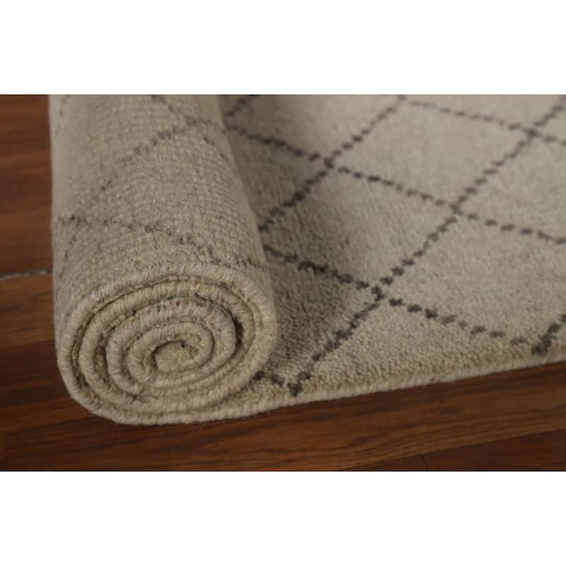 Trellis Moroccan Runner Rug Hand-Knotted Oriental Wool Carpet - 2'6" x 7'6"