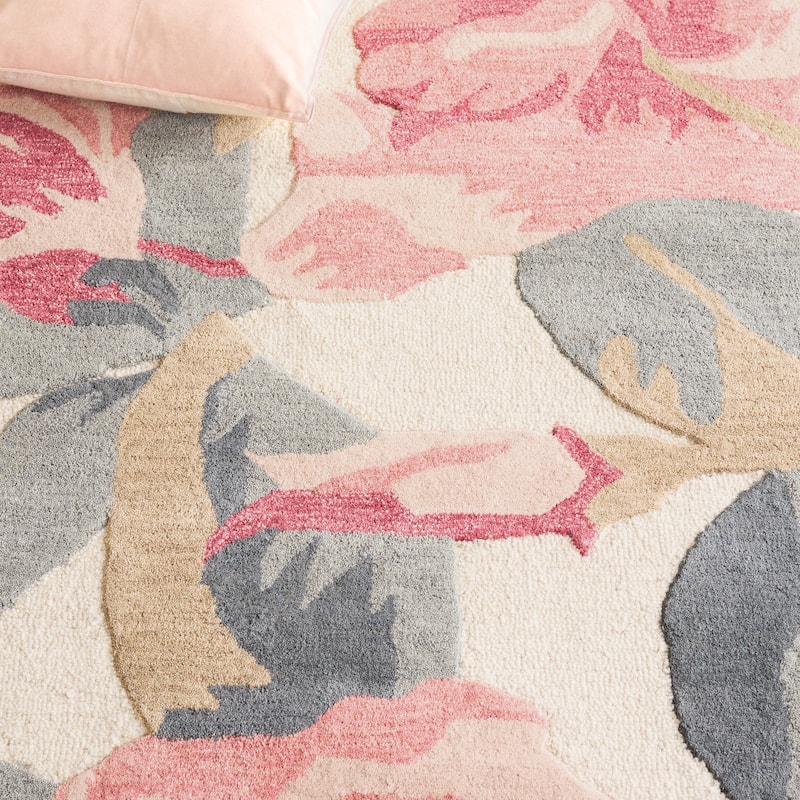 SAFAVIEH Handmade Jardin Enea Floral Wool Rug