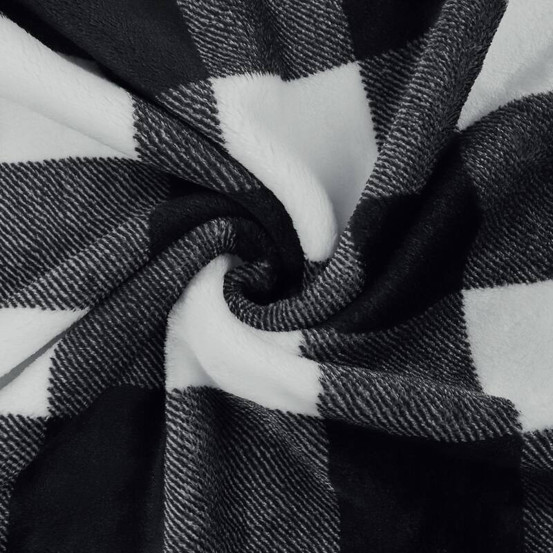 Buffalo Plaid Flannel Throw Blanket with Pom Poms Soft Plush Microfiber Blankets